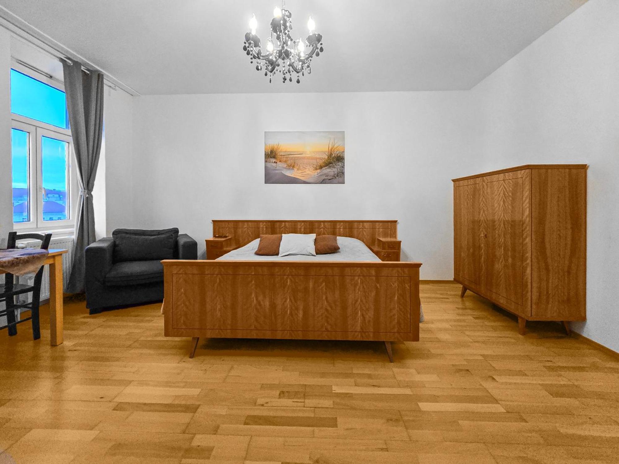 Three-Bedroom, Three King-Size Bed Retreat Vienna Exterior photo